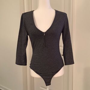 Express Bodysuit - black and white